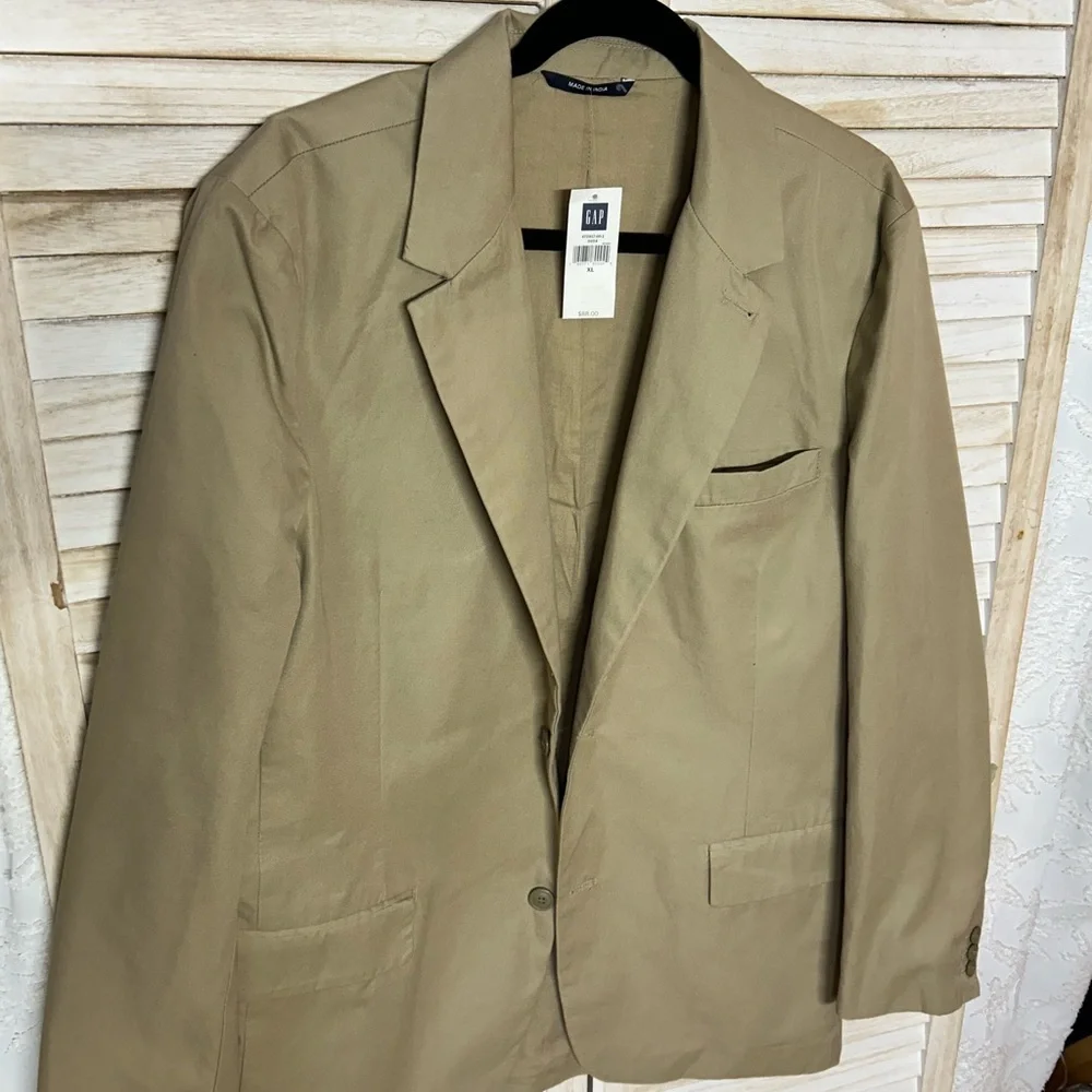 GAP Classic Beige Blazer